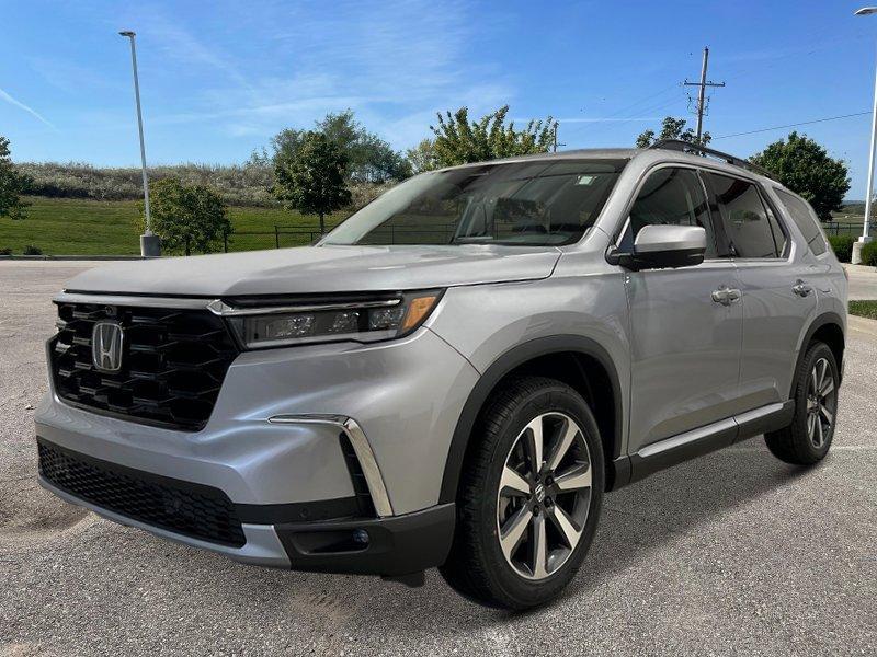 new 2025 Honda Pilot car, priced at $54,530