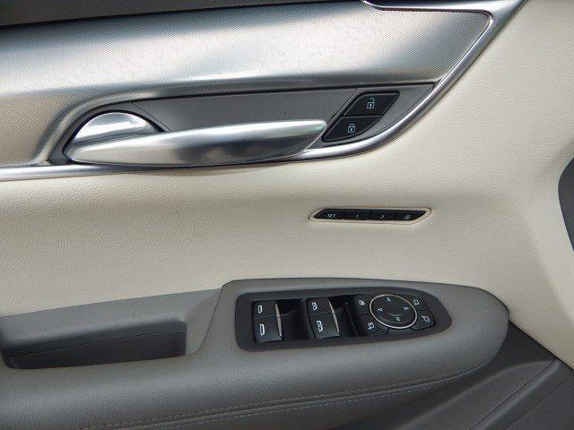 used 2021 Cadillac XT5 car, priced at $28,498