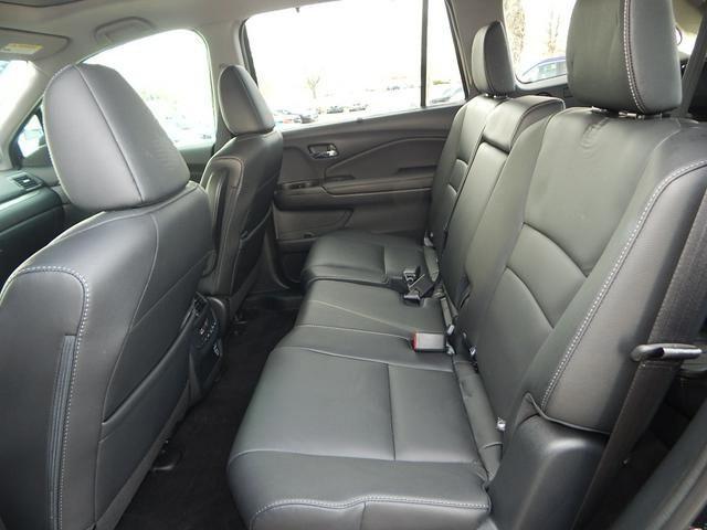 used 2022 Honda Pilot car, priced at $31,000