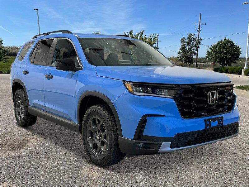 new 2025 Honda Pilot car, priced at $51,305