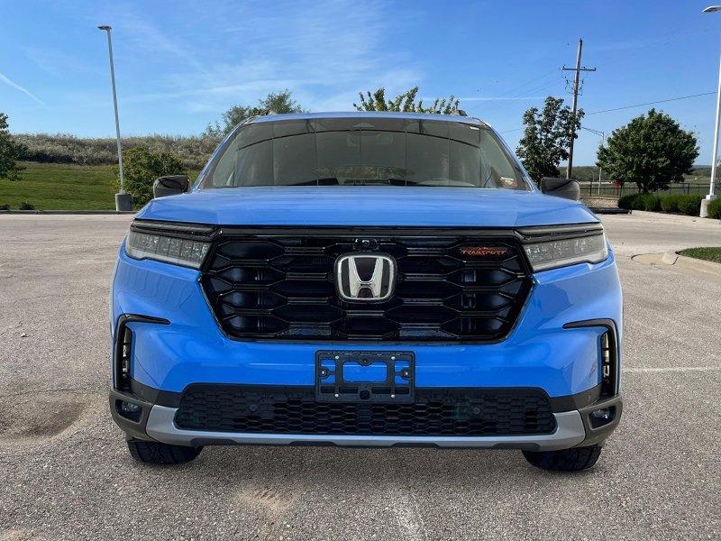new 2025 Honda Pilot car, priced at $51,305