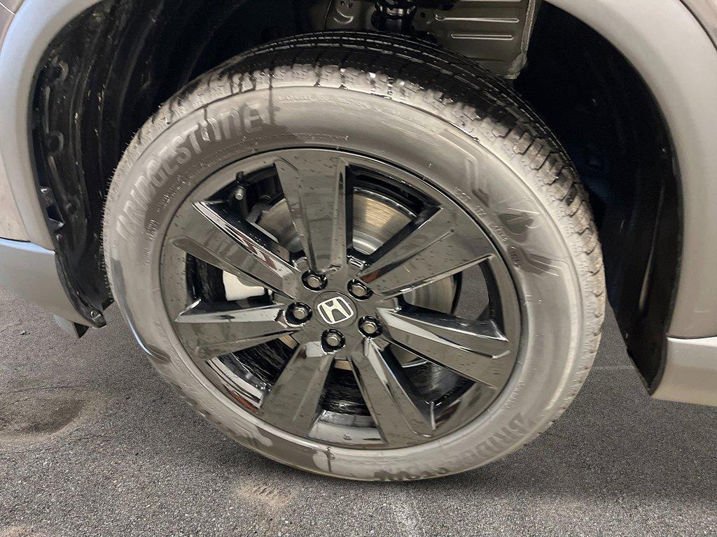 new 2025 Honda Pilot car, priced at $56,030