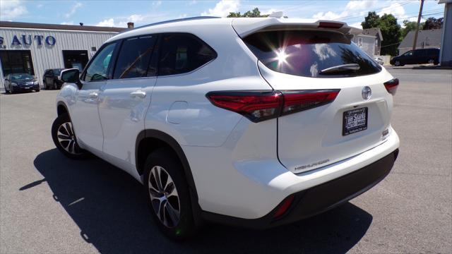 used 2021 Toyota Highlander car, priced at $36,995