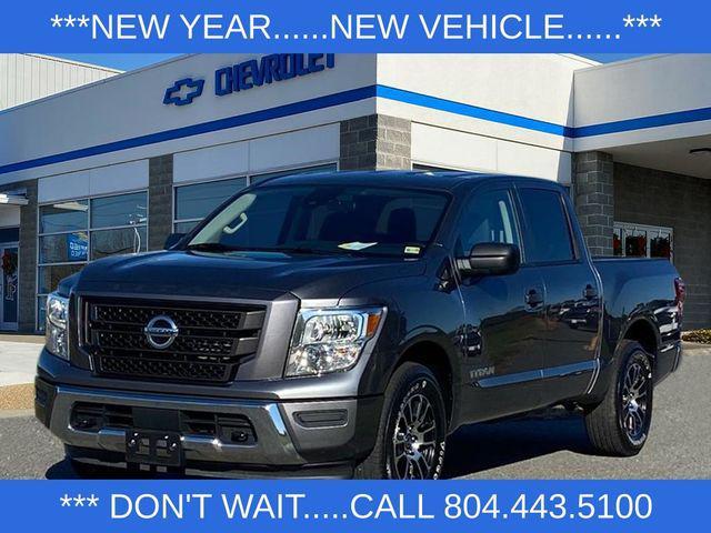 used 2022 Nissan Titan car, priced at $30,400