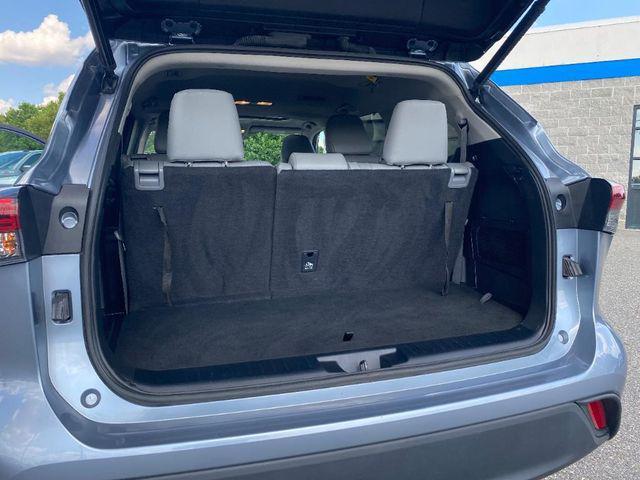 used 2023 Toyota Highlander Hybrid car, priced at $35,900