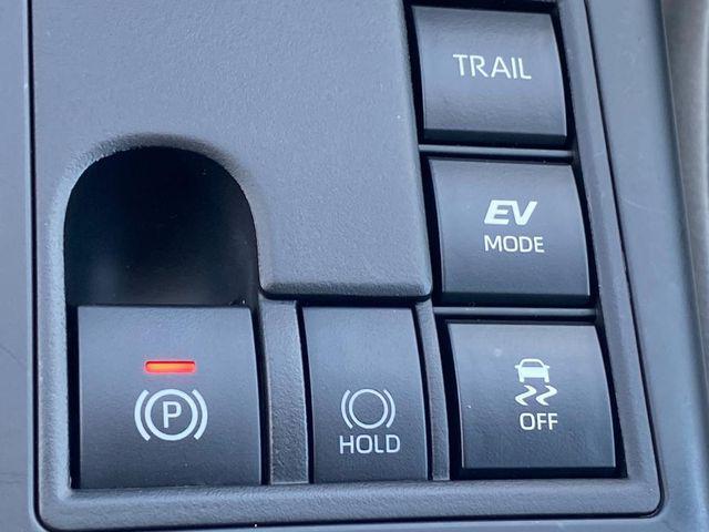 used 2023 Toyota Highlander Hybrid car, priced at $35,900