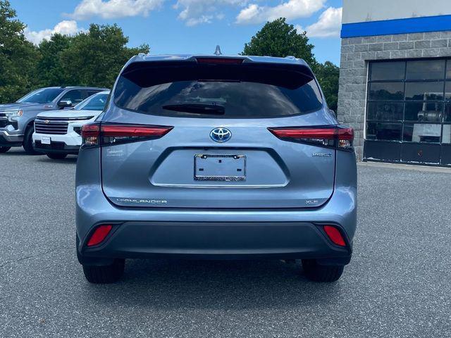 used 2023 Toyota Highlander Hybrid car, priced at $35,900