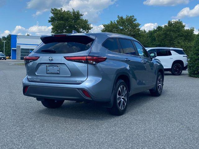 used 2023 Toyota Highlander Hybrid car, priced at $35,900
