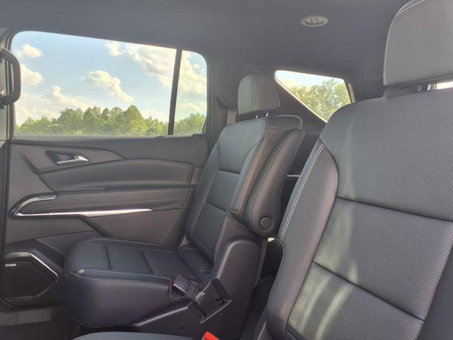 new 2025 Chevrolet Traverse car, priced at $45,944