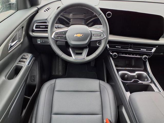 new 2025 Chevrolet Traverse car, priced at $43,195