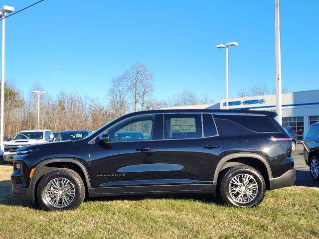 new 2024 Chevrolet Traverse car, priced at $37,600