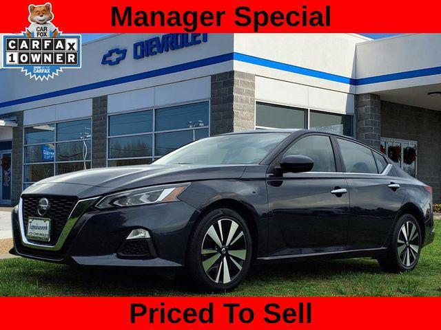 used 2022 Nissan Altima car, priced at $18,200