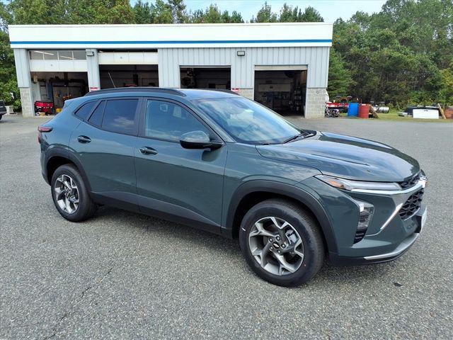 new 2025 Chevrolet Trax car, priced at $22,800