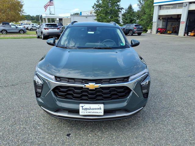 new 2025 Chevrolet Trax car, priced at $22,800