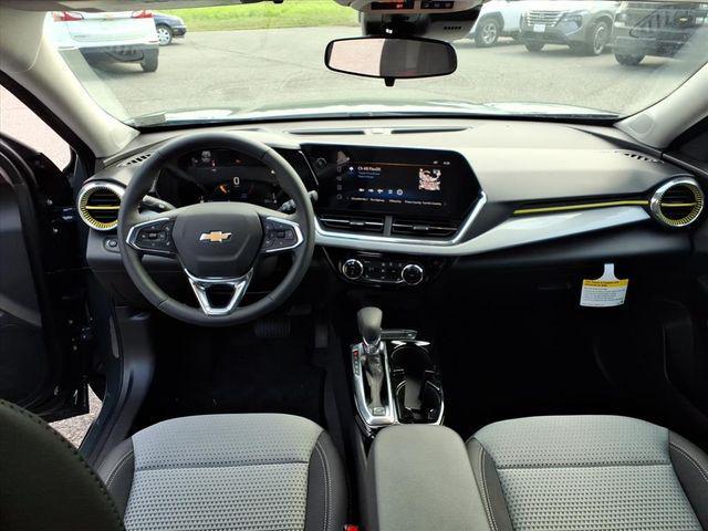 new 2025 Chevrolet Trax car, priced at $22,800