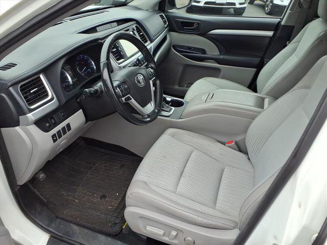 used 2018 Toyota Highlander car, priced at $21,500