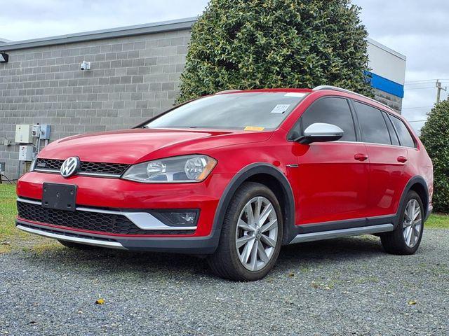 used 2017 Volkswagen Golf Alltrack car, priced at $11,000