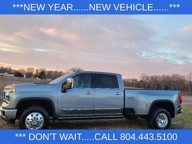 new 2025 Chevrolet Silverado 3500 car, priced at $88,900