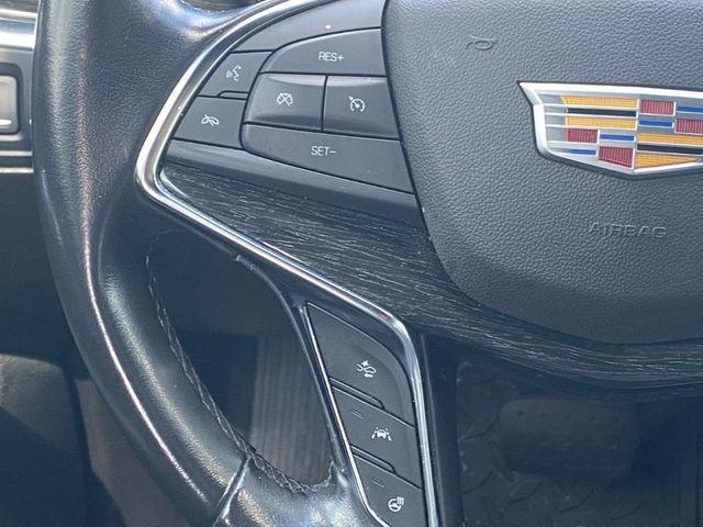 used 2022 Cadillac XT5 car, priced at $29,000