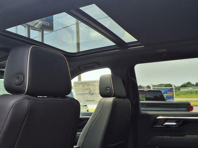 new 2025 Chevrolet Suburban car, priced at $85,334