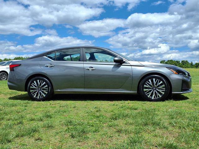 used 2023 Nissan Altima car, priced at $20,000