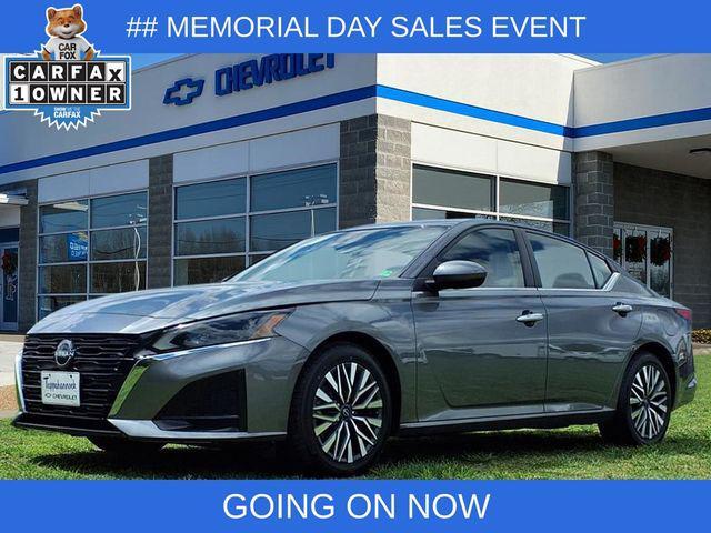 used 2023 Nissan Altima car, priced at $20,000