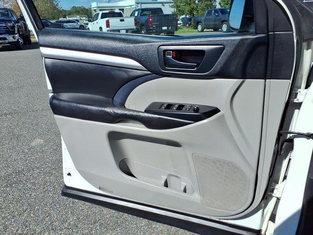 used 2018 Toyota Highlander car, priced at $20,500