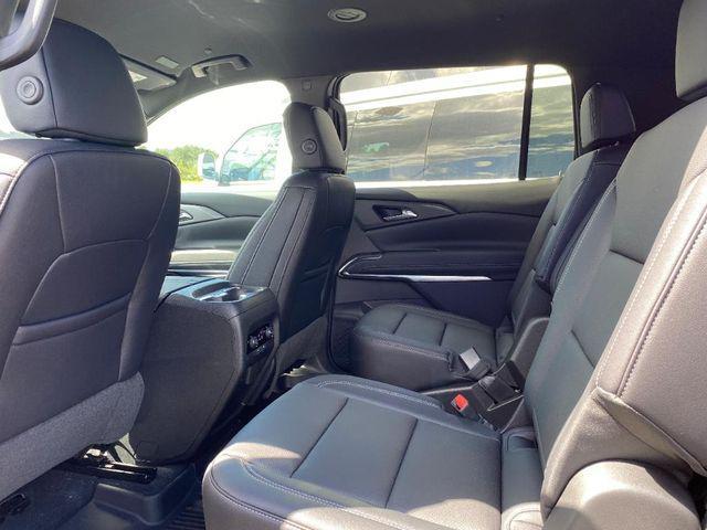 new 2026 Chevrolet Traverse car, priced at $42,755
