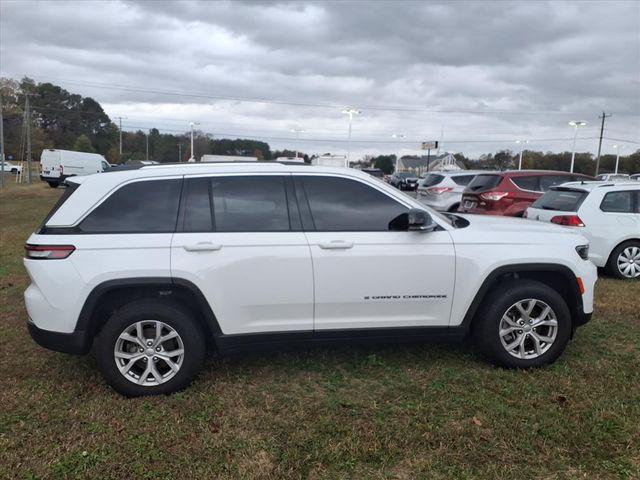 used 2023 Jeep Grand Cherokee car, priced at $28,000