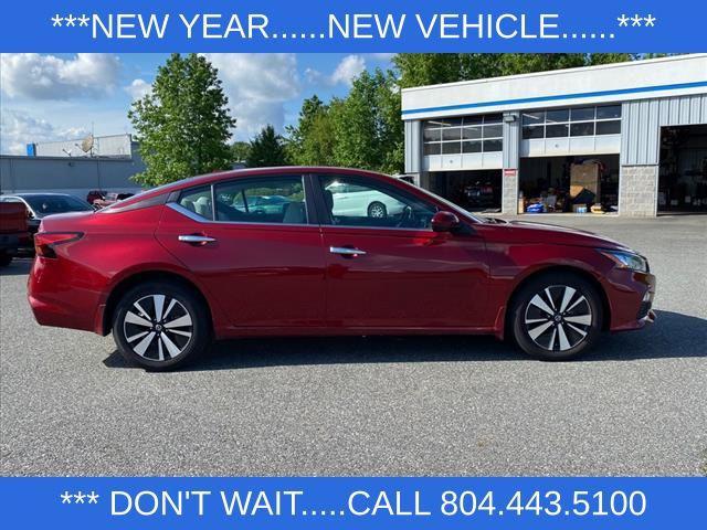 used 2022 Nissan Altima car, priced at $21,000