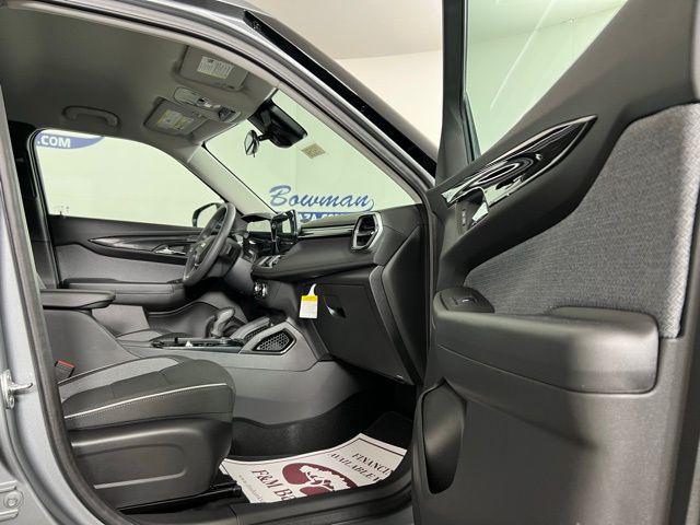 new 2025 Chevrolet TrailBlazer car, priced at $25,680