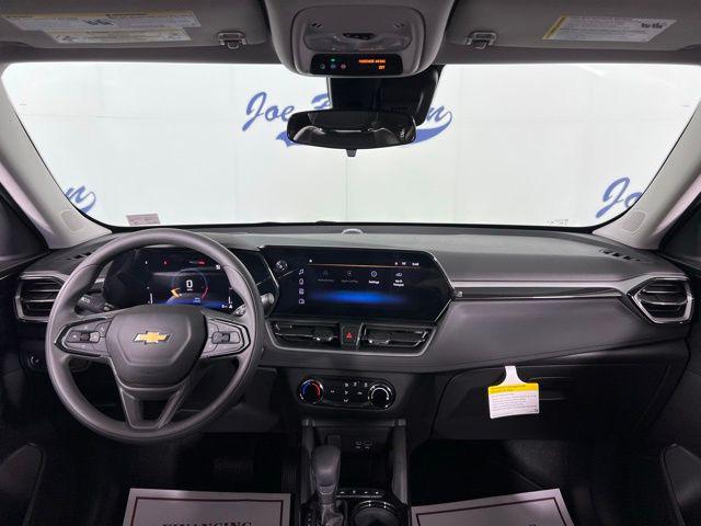 new 2025 Chevrolet TrailBlazer car, priced at $25,680