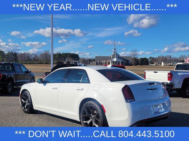 used 2023 Chrysler 300 car, priced at $27,000