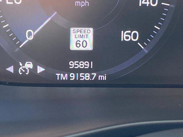 used 2021 Volvo XC40 car, priced at $21,000