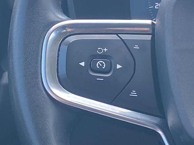 used 2021 Volvo XC40 car, priced at $21,000