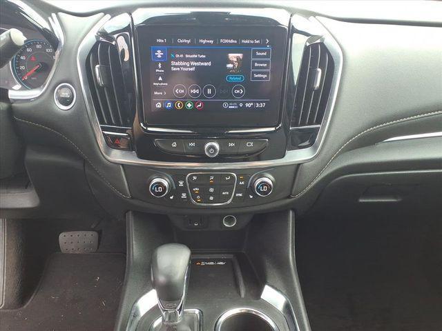 used 2023 Chevrolet Traverse car, priced at $31,800