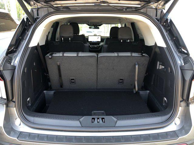 new 2025 Ford Explorer car, priced at $39,977