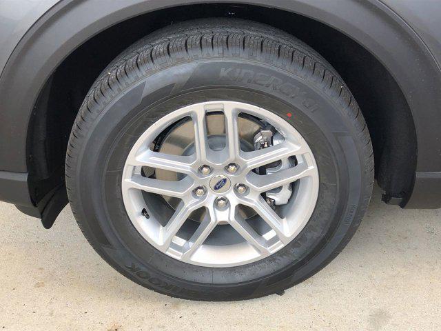 new 2025 Ford Explorer car, priced at $39,977