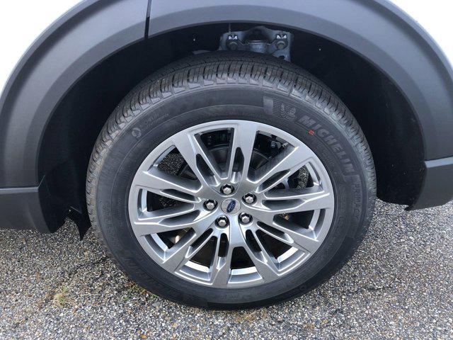new 2025 Ford Explorer car, priced at $45,977