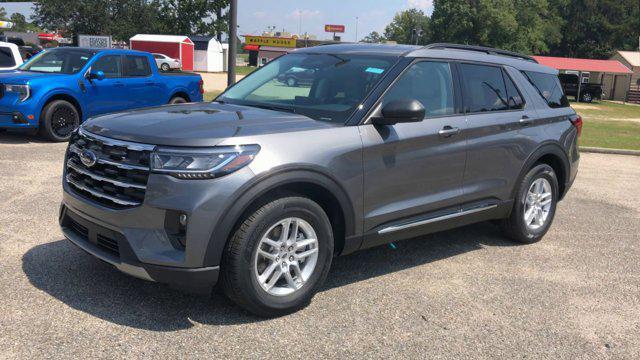 new 2025 Ford Explorer car, priced at $39,977