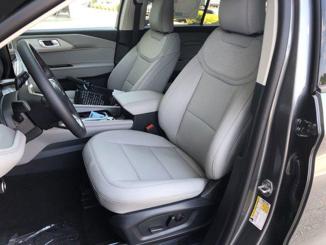 new 2025 Ford Explorer car, priced at $39,977