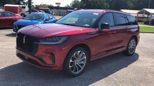 used 2025 Lincoln Aviator car, priced at $53,977