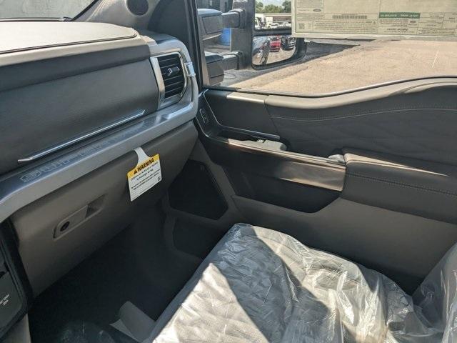 new 2025 Ford F-450 car, priced at $106,955