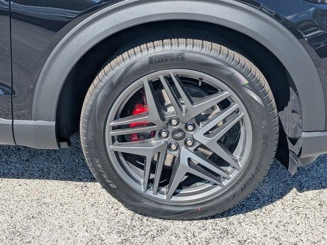 new 2025 Ford Explorer car, priced at $54,995