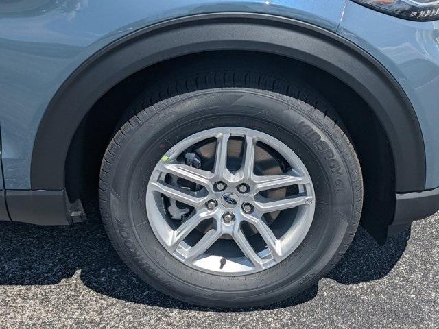 new 2025 Ford Explorer car, priced at $39,346