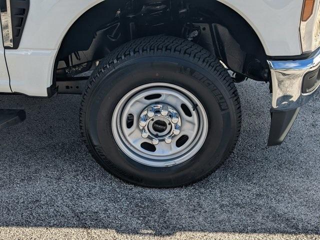 new 2025 Ford F-250 car, priced at $52,495