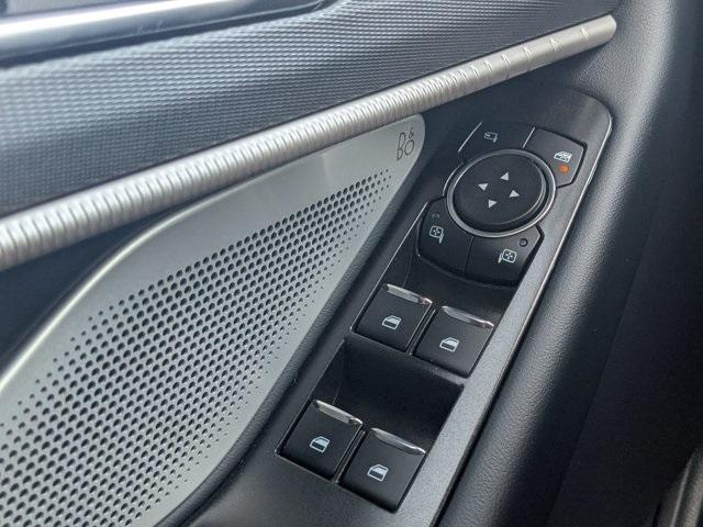 new 2025 Ford Explorer car, priced at $55,995