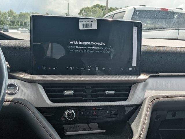 new 2025 Ford Explorer car, priced at $38,902