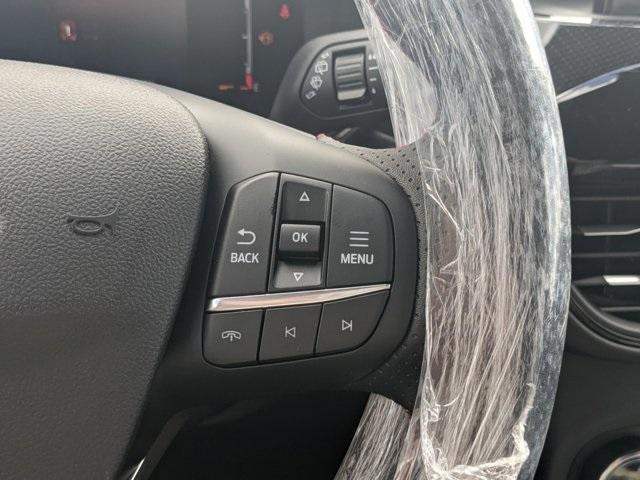new 2025 Ford Escape car, priced at $25,995