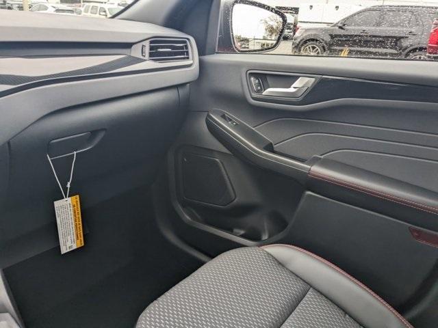 new 2025 Ford Escape car, priced at $25,995